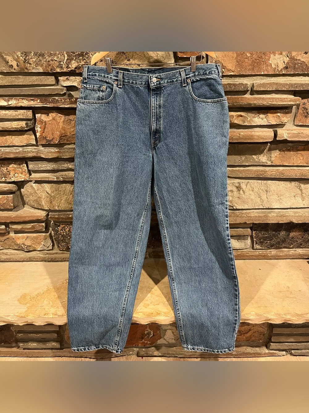 Vintage 2000 Levi's 570 Baggy Mid Wash Blue Denim Jeans